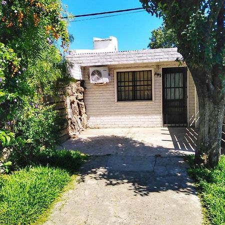 Apartamento Monoambiente Independiente En Salto Ciudad Apartment Luaran gambar